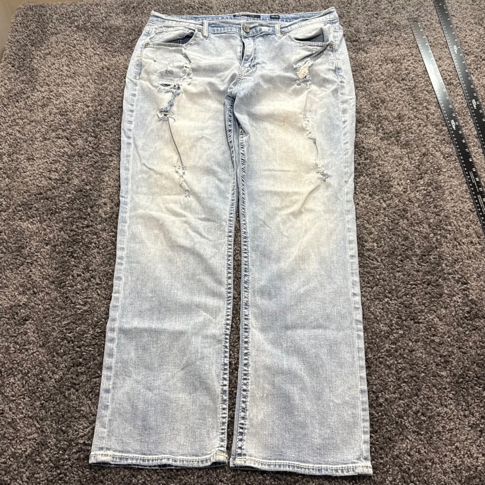 Rugged BKE Tyler Jeans Mens Light Wash Good Distressed Straight 38x32